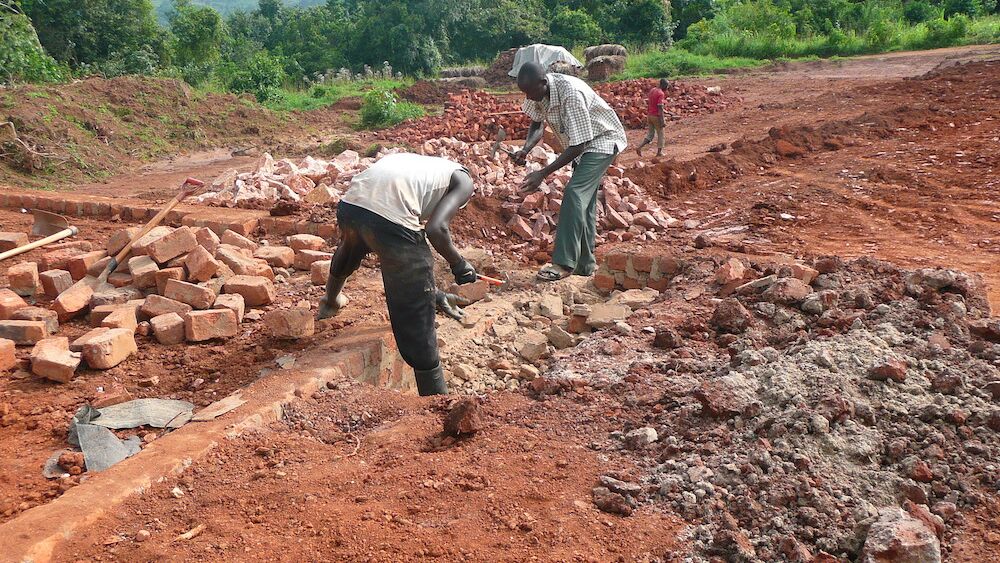 Uganda 2010 Gebäude, 2009