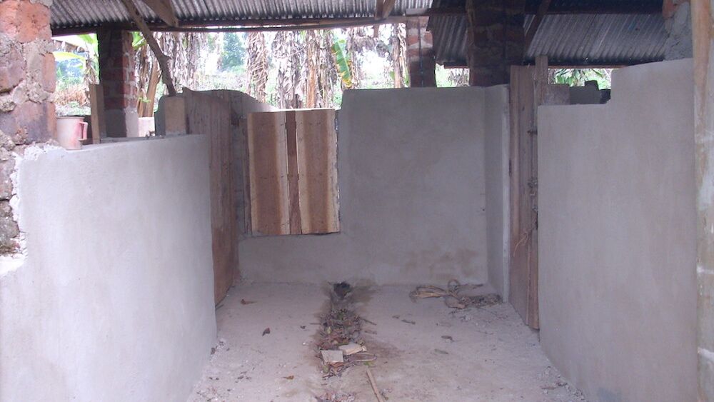 Uganda Schweinestall 2010